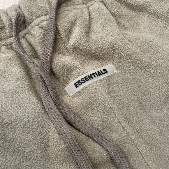 Essentials Sweatpants Size M Fear of God Fog Polar Fleece Grey Flannel Charcoal - Picture 4 of 6